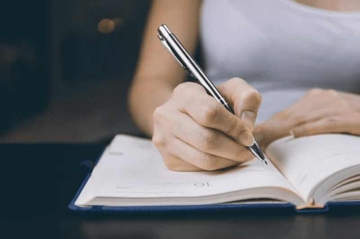 如何把中文翻譯成英文文檔？如何將整篇中文word文檔翻譯成英文？